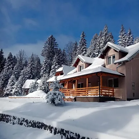 Tutic 1 I 2 Penzion Mitrovac