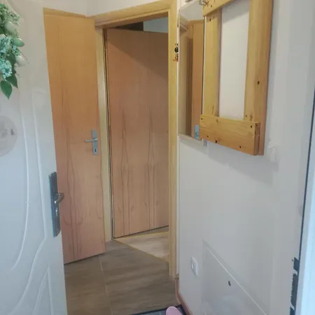 Tutic 1 I 2 3* Mitrovac