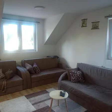 Tutic 1 I 2 Guest house